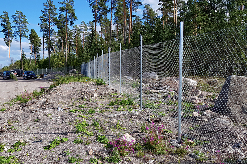 Industristängsel med staketlarm i Tierp