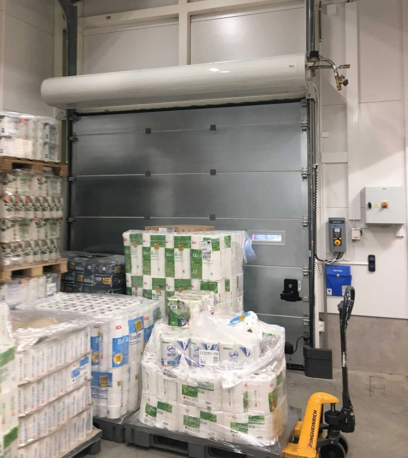 COMPACT 330 - Logistikportar
