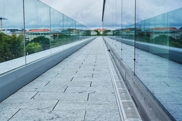 DryLine® – markränna för modern arkitektur