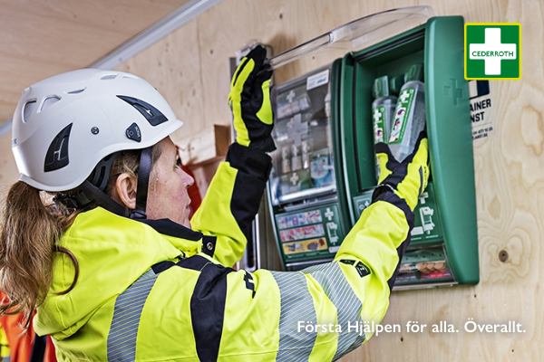 Hur du skyddar dina ögon på arbetsplatsen med Cederroths Ögonsdusch