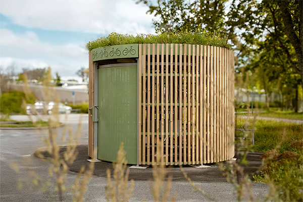 Innovativt och platsbesparande cykelhus