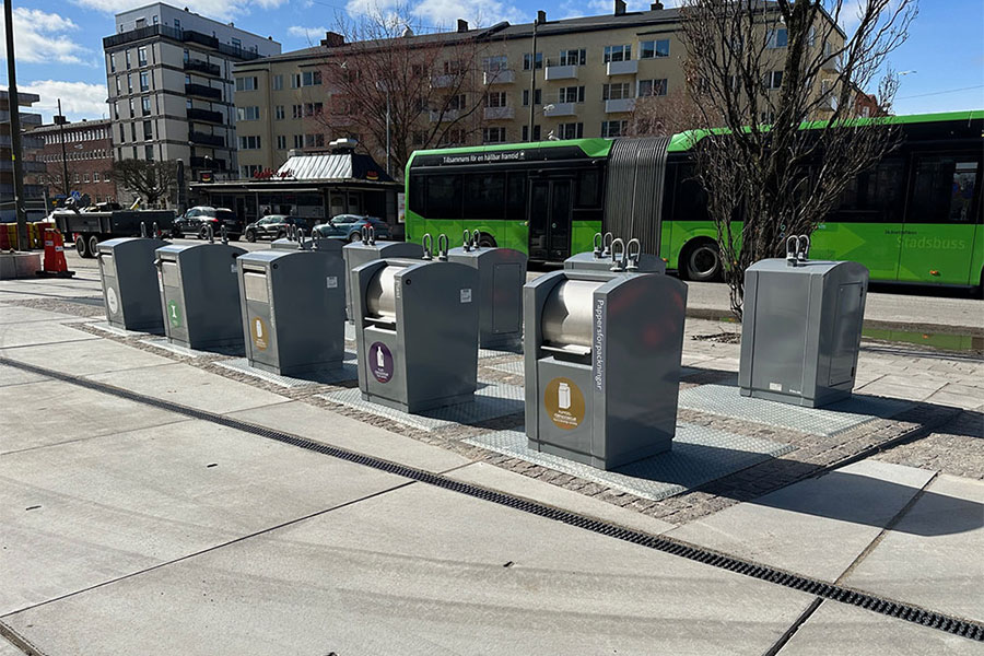Bottentömmande behållare