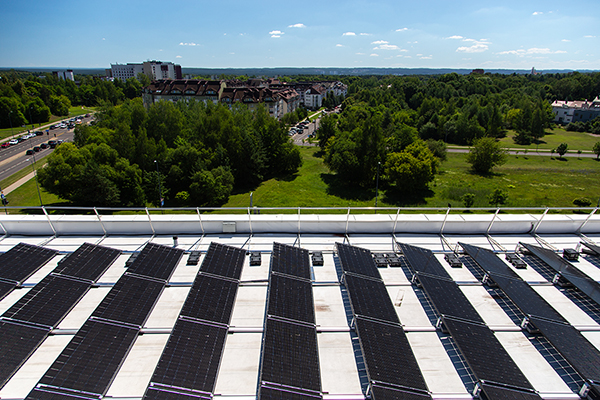 Maximera prestandan i ditt solcellssystem med RENOLIT ALKORPLAN Solar + RENOLIT ALKORPLAN Bright