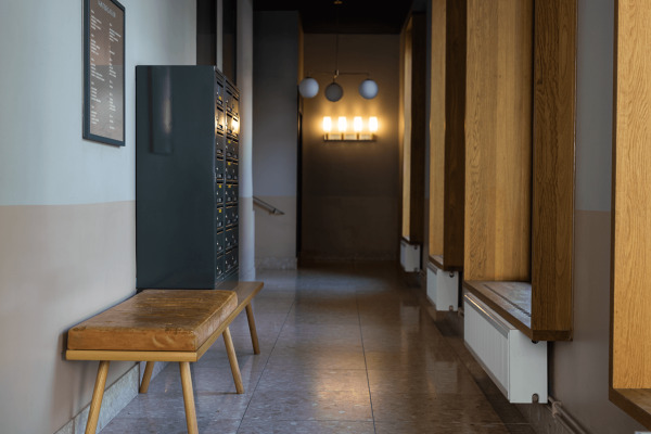 Modern och stilfull entré med marknadsledande fastighetsboxar