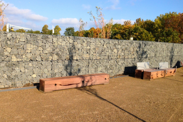 Monotec gabioner för hållbara stödmurar