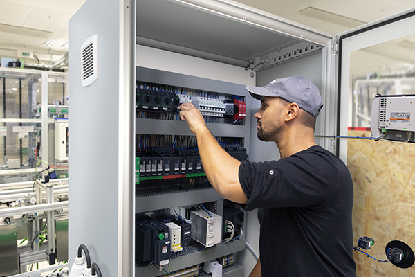 Nytt fristående golvskåp lanserat!