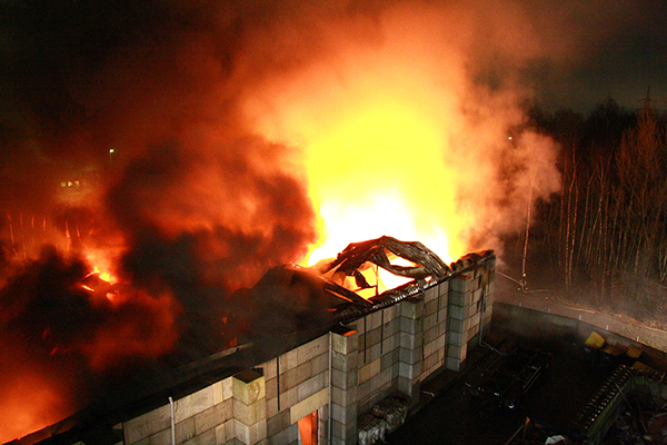 Stödmurar med unikt brand - och bullerskydd